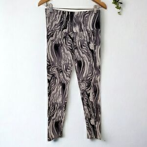 No Comment Black And Gray Marble Swirl Leggings - Size Medium